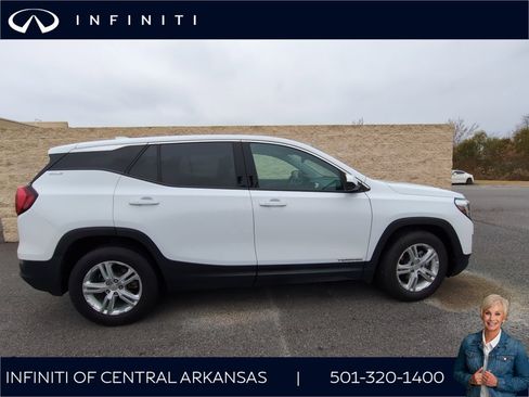 Used 2020 GMC Terrain SLE image 3