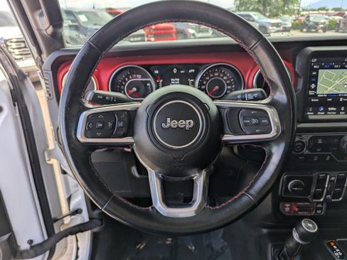 Used 2021 Jeep Gladiator Rubicon AWD/4WD image 11