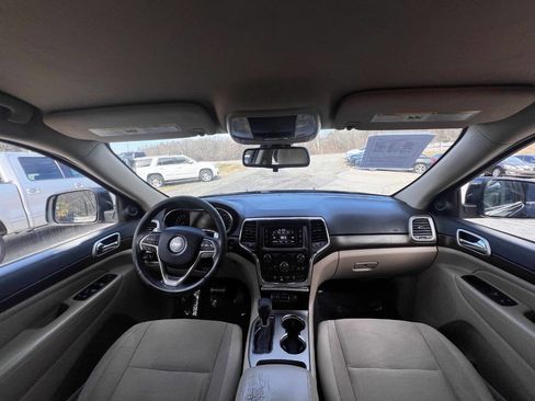 Used 2016 Jeep Grand Cherokee Laredo w/ Quick Order Package 23E image 12