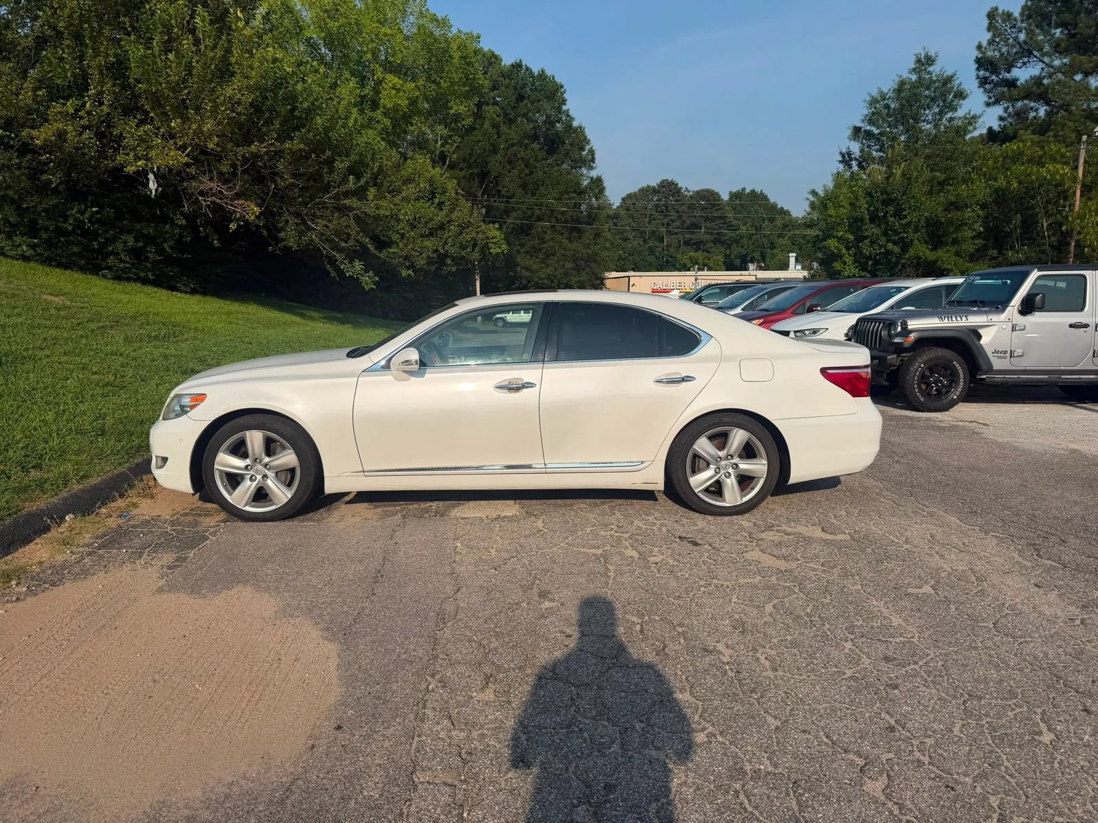 Used 2011 Lexus LS 460 w/ Comfort Pkg RWD image 4