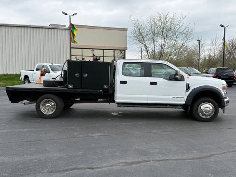 Used 2022 Ford F550 4x4 Crew Cab Super Duty w/ Power Equipment Group image 9