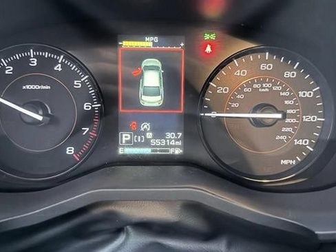 Used 2022 Subaru Crosstrek 2.0i Premium AWD/4WD image 12