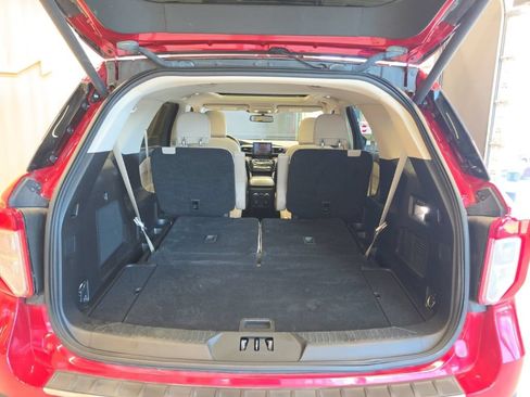 Used 2021 Ford Explorer Limited w/ Equipment Group 301A RWD image 51