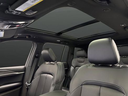 New 2026 Jeep Grand Cherokee Limited w/ Luxury Tech Group II image 7