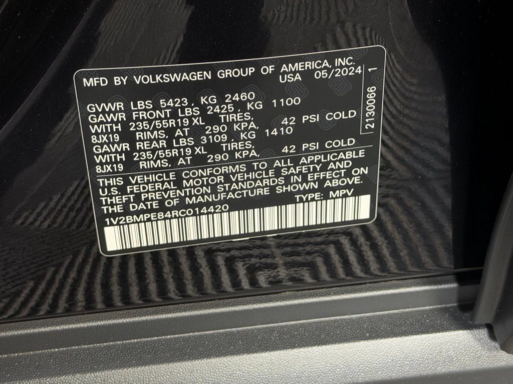 Used 2024 Volkswagen ID.4 2WD image 23