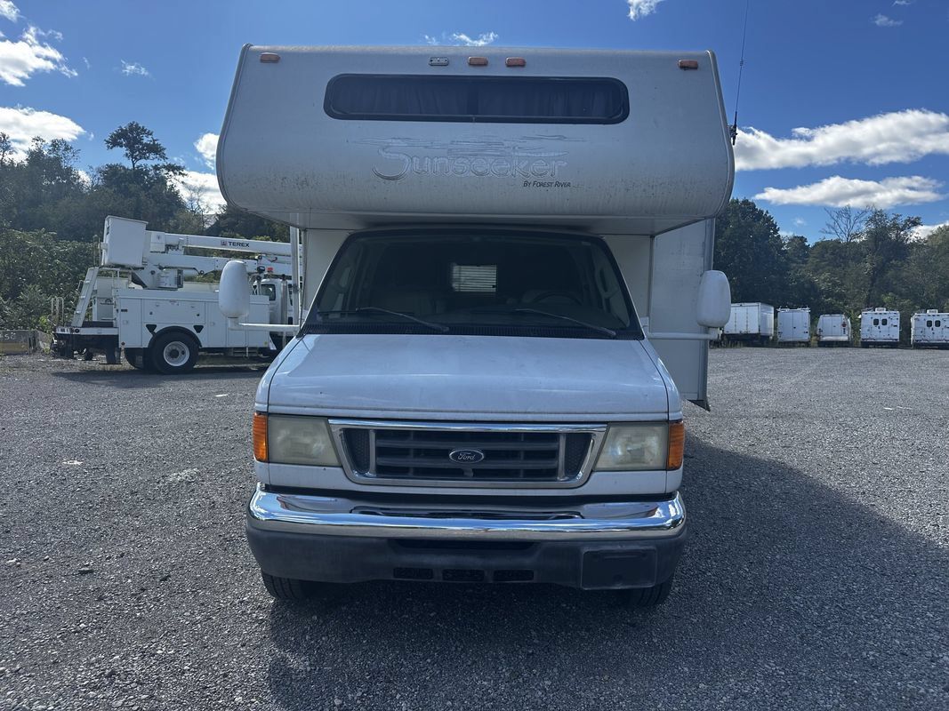 Used 2006 Ford E-450 and Econoline 450 RWD image 8