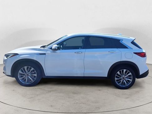 Used 2023 INFINITI QX50 Pure AWD/4WD image 2