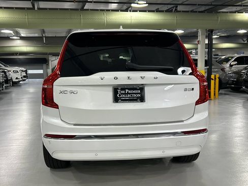 Certified 2024 Volvo XC90 B5 Plus AWD/4WD image 3