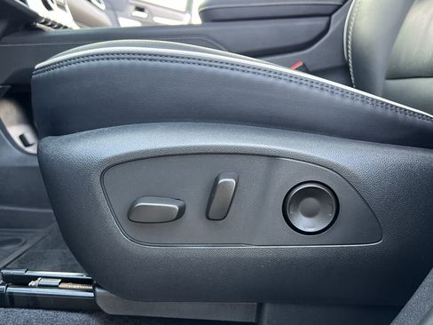 Used 2024 GMC Acadia Denali w/ Super Cruise Package image 17