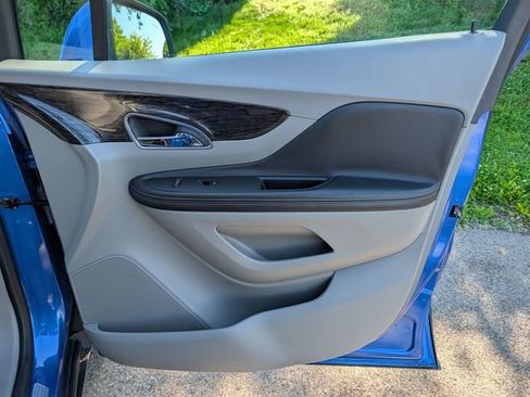 Used 2016 Buick Encore Convenience FWD image 28
