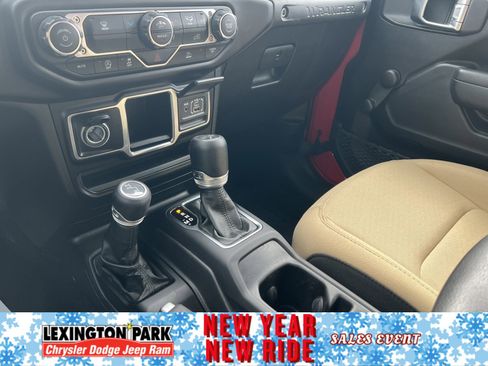 Used 2022 Jeep Wrangler Sport image 22