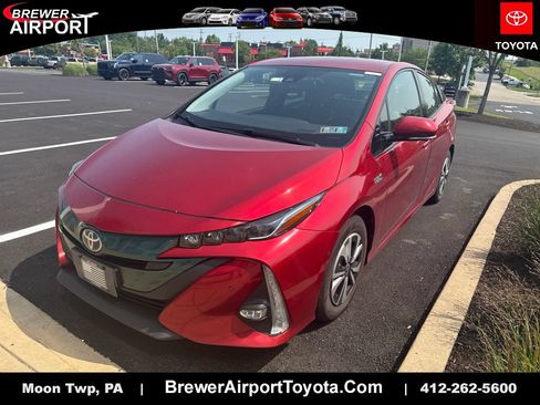 Used 2017 Toyota Prius Prime Advanced FWD image 1