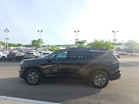 Used 2026 Chevrolet Traverse LT AWD/4WD image 5
