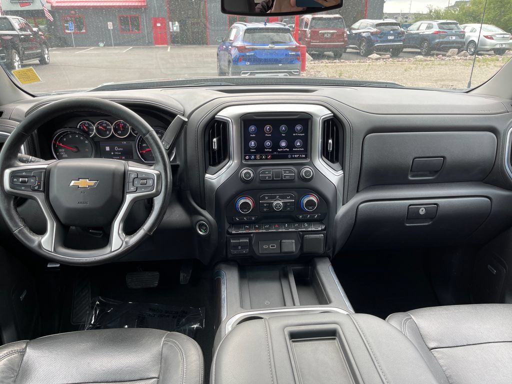 Used 2020 Chevrolet Silverado 1500 LTZ AWD/4WD image 19