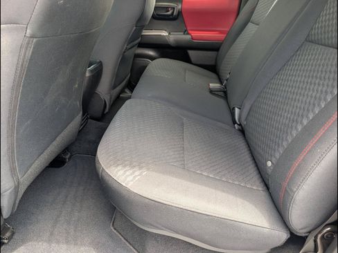 Used 2022 Toyota Tacoma SR5 w/ Technology Package RWD image 10
