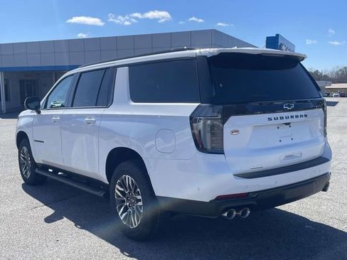 New 2026 Chevrolet Suburban Z71 w/ Comfort Package image 5