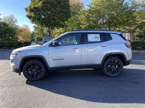 New 2026 Jeep Compass Latitude image 43