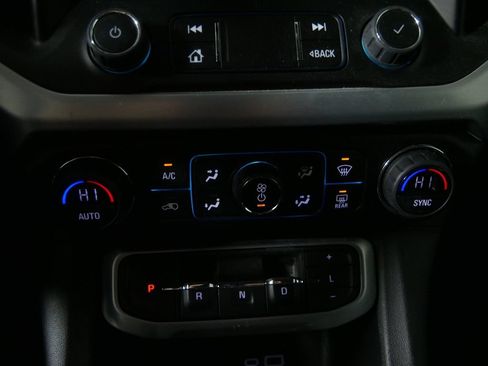 Used 2020 GMC Acadia SLT w/ Driver Alert Package II AWD/4WD image 26