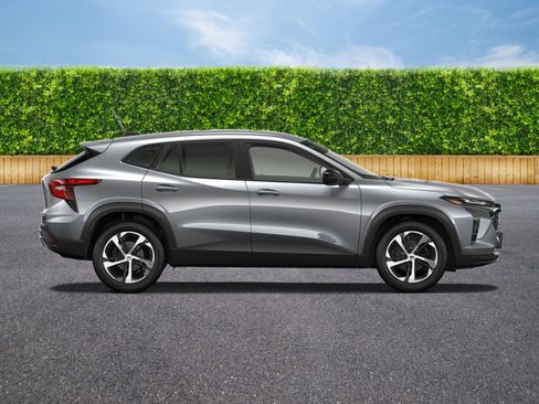 New 2026 Chevrolet Trax RS image 3