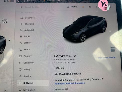 Used 2024 Tesla Model Y Long Range AWD/4WD image 17