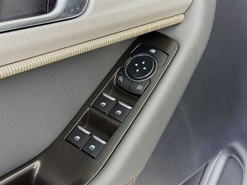 New 2025 Ford Explorer Active image 19