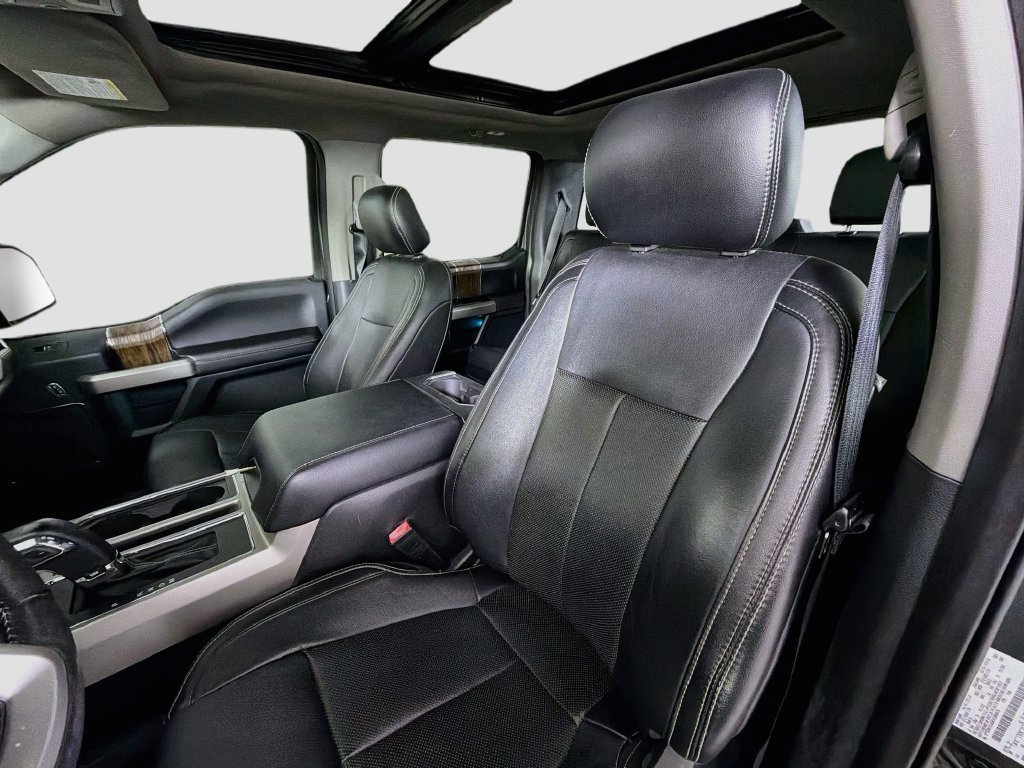 Used 2019 Ford F150 Lariat RWD image 14