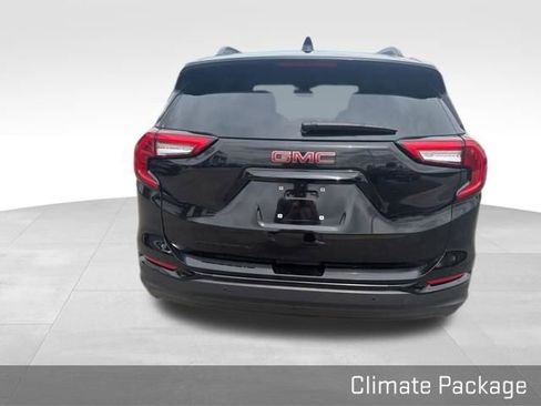 Used 2024 GMC Terrain SLT w/ Elevation Edition image 13