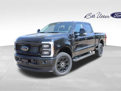 New 2026 Ford F250 Lariat w/ Black Appearance Package