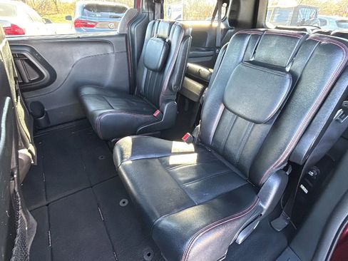 Used 2019 Dodge Grand Caravan GT image 10
