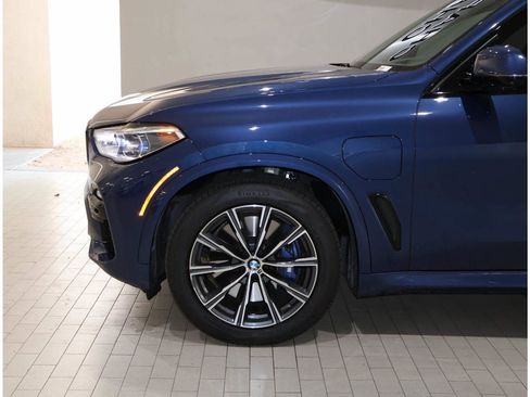 Used 2021 BMW X5 xDrive45e w/ M Sport Package AWD/4WD image 4