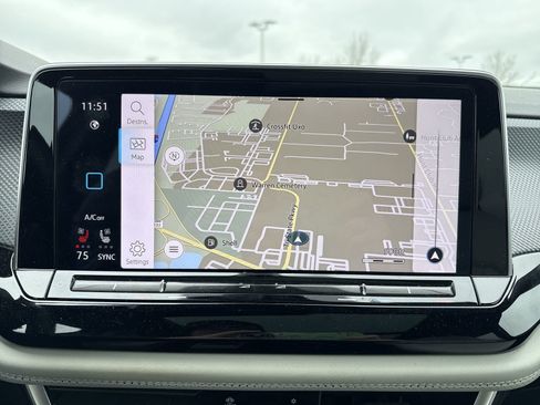 Used 2024 Volkswagen Atlas Cross Sport SEL Premium R-Line image 18