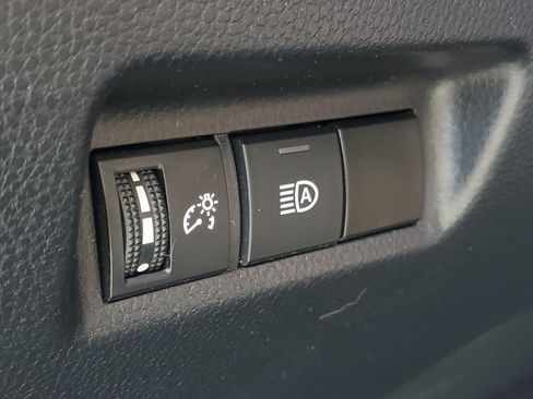 Used 2020 Toyota RAV4 LE w/ All Weather Liner Package AWD/4WD image 19