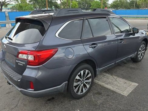 Used 2015 Subaru Outback 3.6R Limited AWD/4WD image 4