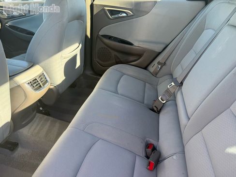 Used 2024 Chevrolet Malibu LT image 25