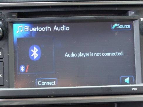 Used 2013 Toyota Highlander SE AWD/4WD image 18