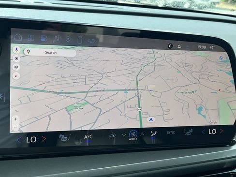 New 2025 Chevrolet Traverse LT image 15