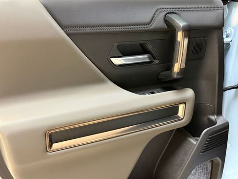 Used 2025 GMC Hummer EV 3X image 41