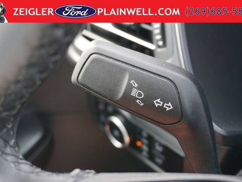Used 2023 Ford Escape Platinum w/ Premium Technology Package AWD/4WD image 27