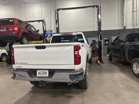 Used 2024 Chevrolet Silverado 3500 W/T w/ WT Convenience Package image 12