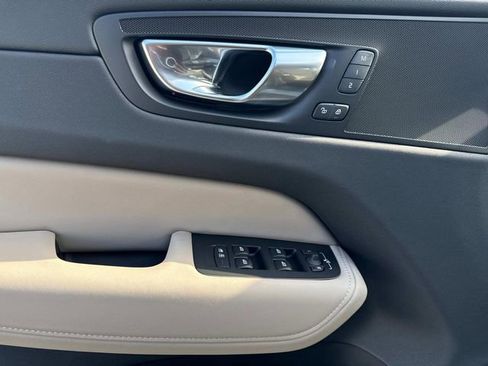New 2026 Volvo XC60 B5 Core image 23