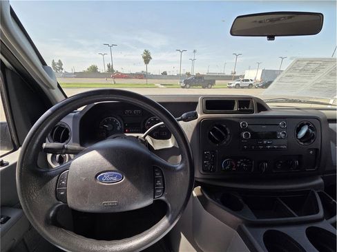 Used 2013 Ford E-150 and Econoline 150 Wagon RWD image 14