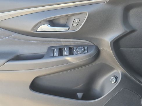 New 2026 Buick Envista Sport Touring w/ Convenience I Package FWD image 16