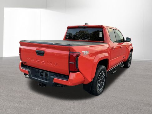 Used 2024 Toyota Tacoma TRD Sport w/ TRD Sport Premium Package AWD/4WD image 9