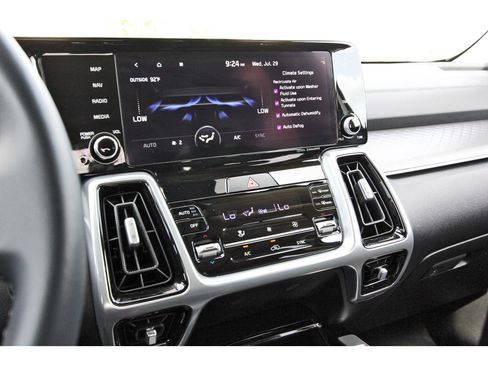 Certified 2023 Kia Sorento SX FWD image 28