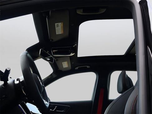 New 2025 Mercedes-Benz GLC 43 AMG 4MATIC image 43