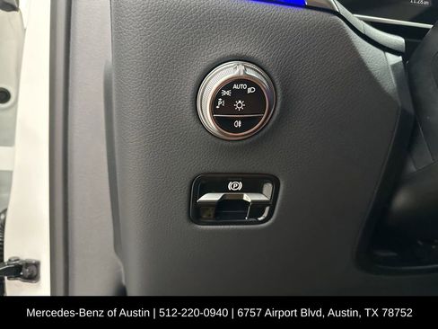 Certified 2025 Mercedes-Benz GLC 300 image 18