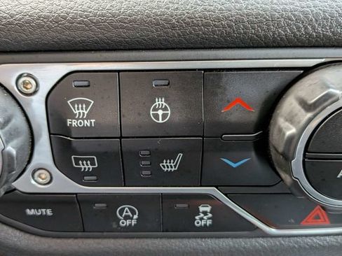 Used 2024 Jeep Wrangler Unlimited Sport AWD/4WD image 25