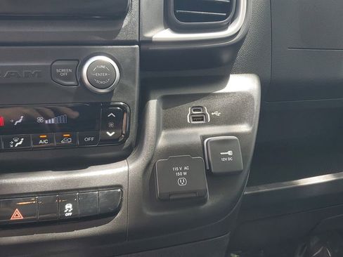 Used 2026 RAM ProMaster 2500 w/ Storage Group FWD image 28