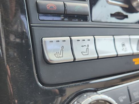 Certified 2016 Mercedes-Benz SLK 300 image 19