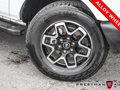 Used 2024 Ford Bronco Outer Banks image 10